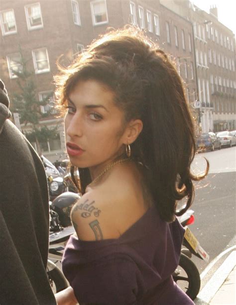 amy winehouse dolce gabbana